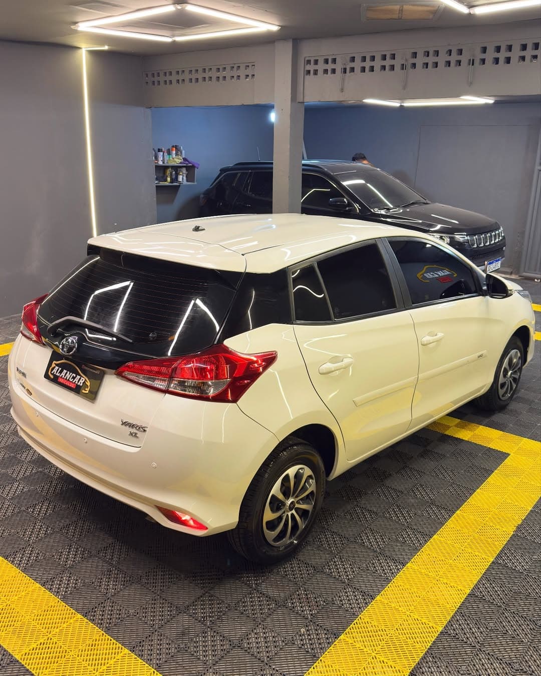 Toyota Yaris - Foto 1