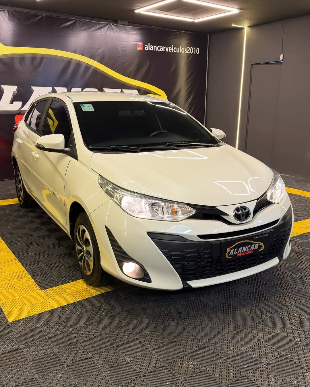 Toyota Yaris 1.3 flex manual