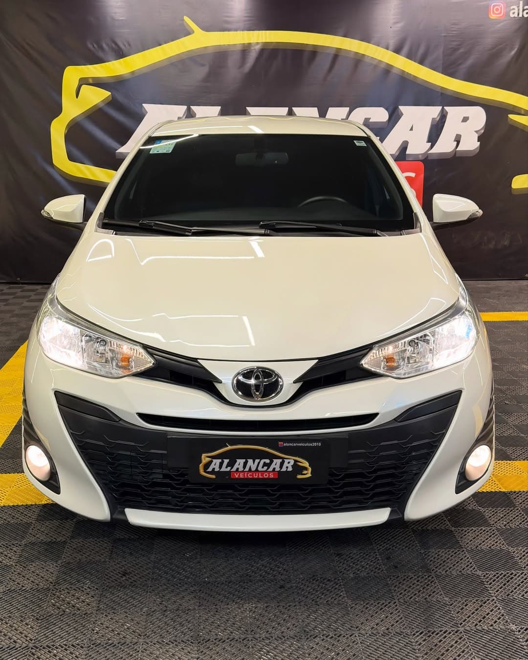 Toyota Yaris - Miniatura 3