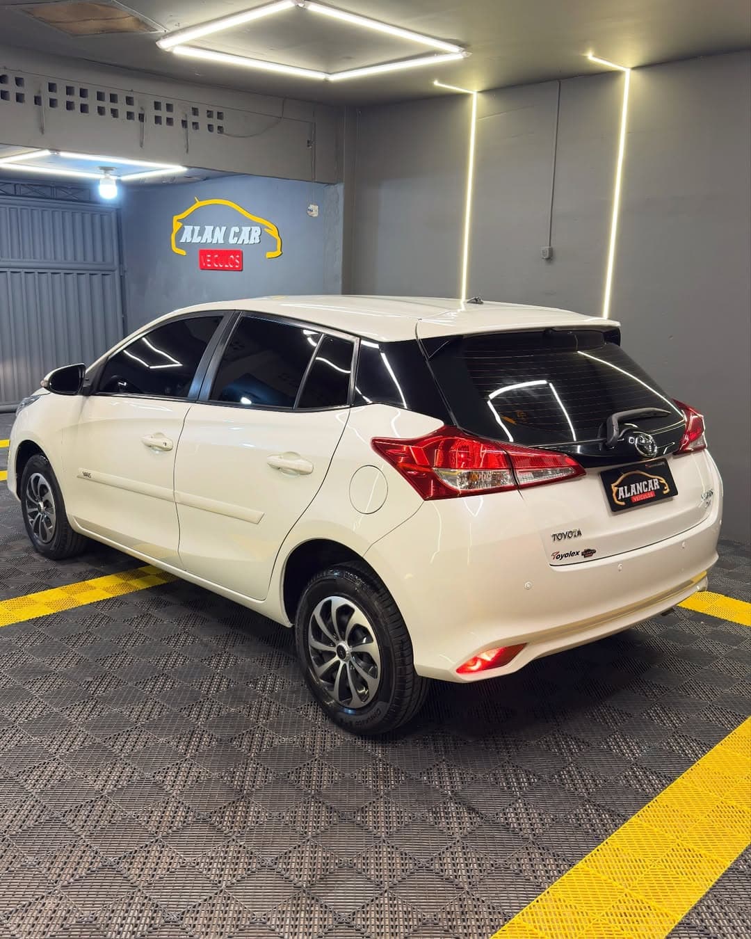 Toyota Yaris - Miniatura 4